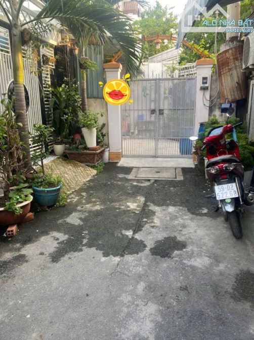 Nhà cấp 4 đường NGUYỄN ẢNH THỦ, phường HIỆP THÀNH, Q12, dt 58m2 (4,1mx15m),  3,85Tỷ