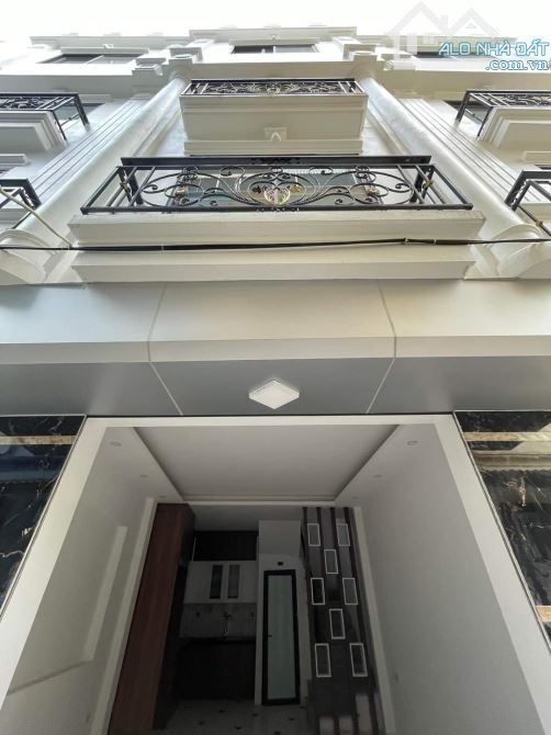 Bán nhà cạnh UB xã Tân Lập Đan Phượng. Nhà 5 tầng 30m2 xây mới nội thất 99% sẵn vào ở NGAY