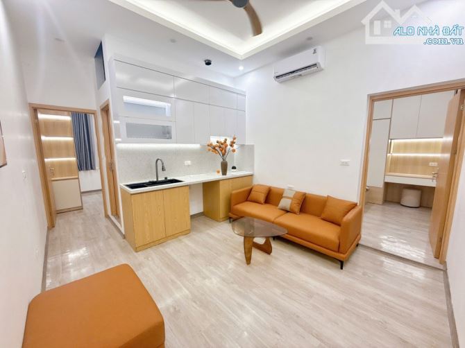 Bán tập thể tầng 4 phố Vũ Ngọc Phan, thông Láng Trung.