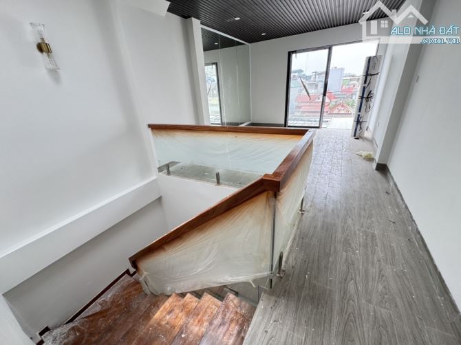 Bán nhà Bồ Đề Long Biên 60m2 xây 5 tầng thang máy gara ôtô , ngõ ô tô chạy vòng quanh - 10