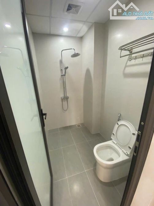 Nhà đẹp và rẻ - 35m x 5 tầng - MT 4,5m oto vào nhà - 5,45 tỷ có bớt - 11