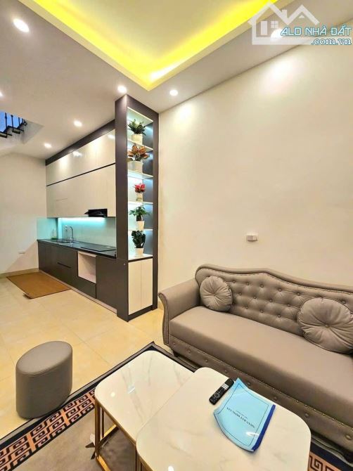 HOÀI ĐỨC - NHÀ PHÂN LÔ – THANG MÁY – GARA Ô TÔ – KINH DOANH ĐỈNH – Ô TÔ CHẠY VÒNG QUANH - 1