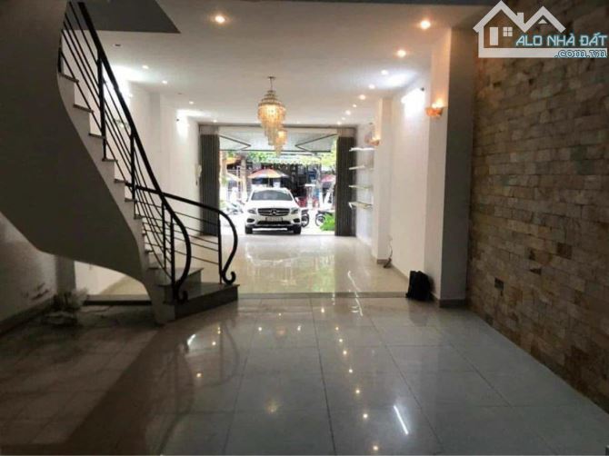 chào bán cặp đất Nguyễn Hữu Thọ, 10x34=340m2, hướng đông, vị trí đẹp giá chỉ 33 tỷ(97tr/m2 - 1