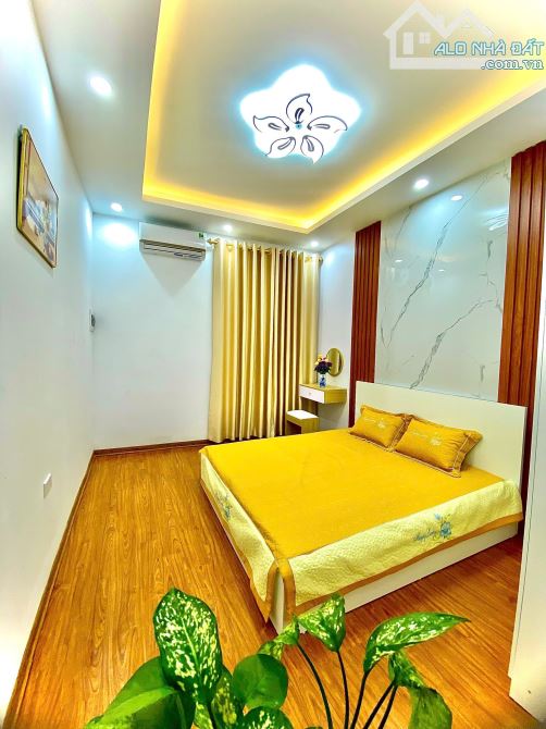 VÕ CHÍ CÔNG  TÂY HỒ 7 Tỷ 35m 5 TẦNG 2 THOÁNG NHÀ MỚI ĐẸP NỘI THẤT SANG TRỌNG VỀ Ở  LUÔN - 1