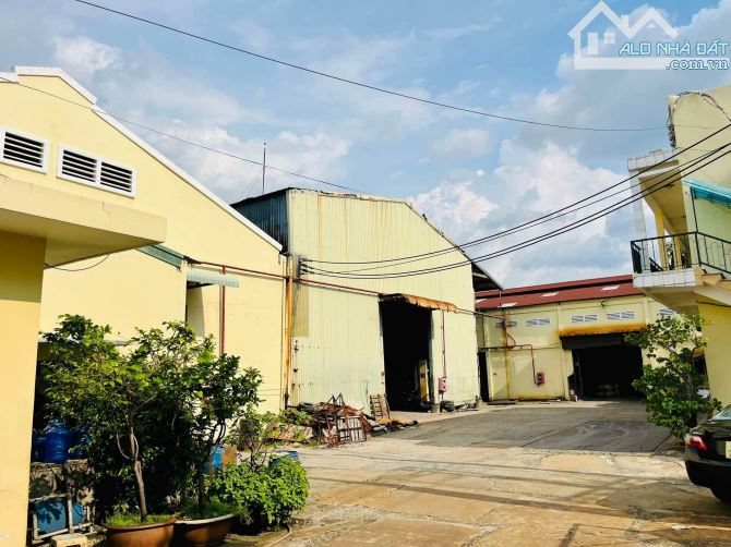 ĐẤT XƯỞNG CÒN SÓT LẠI MẶT TIỀN SÔNG THAM LƯƠNG – NGUYỄN VĂN QUÁ* 3550M2 NGANG 55M 40TR/M2 - 1