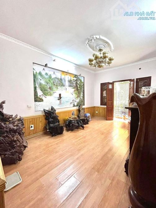Hiếm! 8m ra ô tô tránh, nhà dân xây, 100m ra MP Lạc Long Quân. 75m2x5T, MT4m, nhỉnh 14 tỷ. - 1