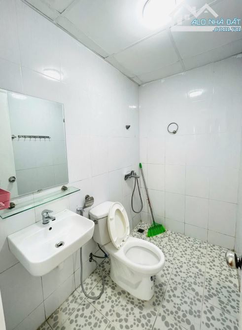 Bán CC Viện bỏng Lê Hữu Trác, Phùng Hưng, full đồ xịn, 99m, 3pn, 2wc, chỉ 5.9tỷ - 1