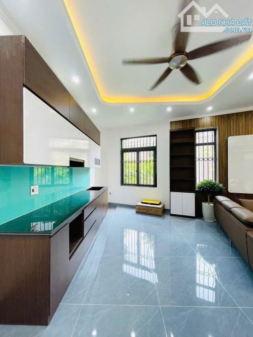 🏠🏠BÁN BIỆT THỰ MINI 3 TẦNG - GẦN HỒ RẾ- CÔNG VIÊN AN DƯƠNG - TIỆN NGHI ĐẦY ĐỦ - 1