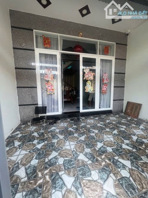 Nhà 2 tầng hẻm Lương Định Của . Ngay chợ chiều Vĩnh Ngọc - 1