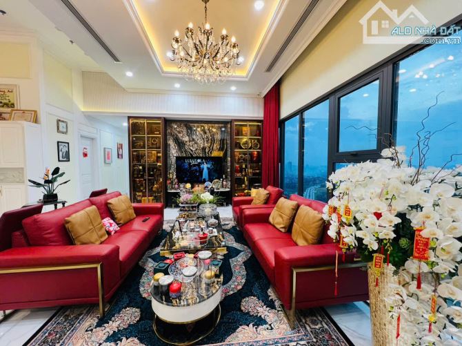 💥 CẮT LỖ KHỦNG: Căn Góc 130m² Đẹp Nhất Goldmark – Full Nội Thất Xịn – Có Sổ – Giá 8 Tỉ - 1
