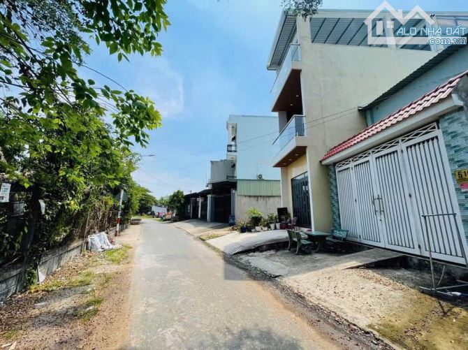 m bán nhanh lô đất mặt tiền chợ Giồng Cát 189m2 gần full thổ cư giá thương lượng nhẹ - 1