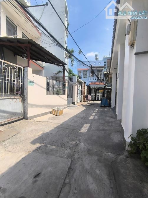 Khuôn Đất VIP Xây CHDV Lê Đức Thọ P16. DT: 7X30 CN 168m2 GPXD 1 Trệt 5 Lầu GIÁ Chỉ 10.5tỷ - 1