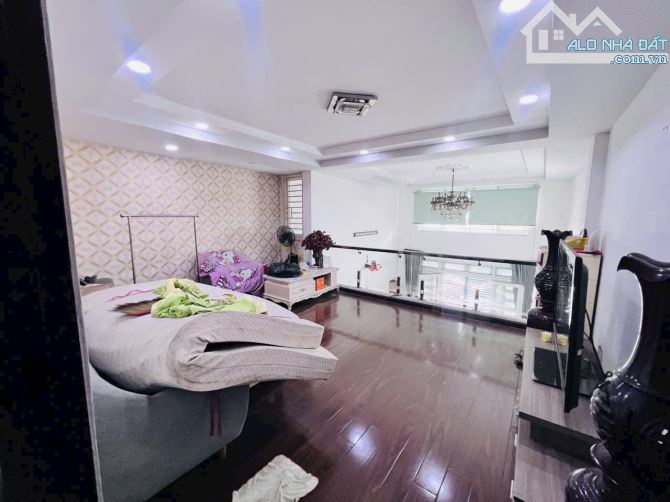 Bán nhà mặt tiền Trần Văn Quang Tân Bình 80/100m2 4 tầng chỉ 12,5 tỷ TL - 1