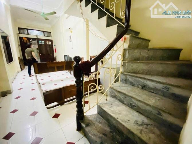 Bán nhà Hồ Xã Đàn, Nam Đồng, Đống Đa: sổ 44.5 m2, 15 m ra ô tô, chỉ 9.8 tỷ. - 1