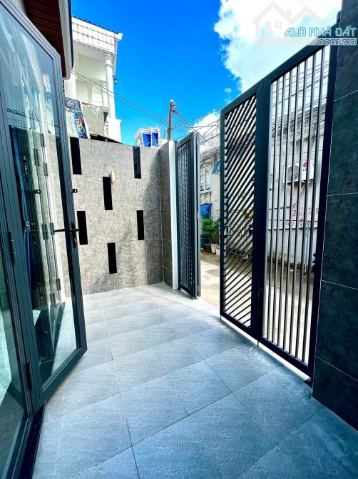 nhà trệt mới xây hẻm 11 đa khoa trung ương, gần đường số 1 khu cán bộ - 1