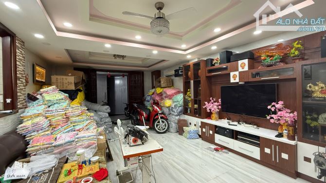 SIÊU PHẨM BÀU CÁT – HXT TRÁNH – 5 TẦNG LỆCH CỰC ĐẸP – GIÁ CHỈ 17 Tỷ - 1