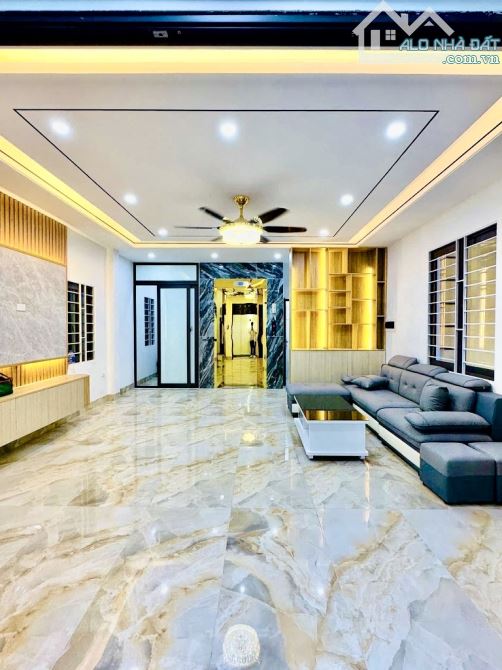 Bán Nhà Gia Thuỵ 55m2-6 tầng-mt 5m-8.9 tỷ-3 THOÁNG - THANG MÁY-FULL NỘI THẤT-PHÁP LÝ CHUẨN - 1