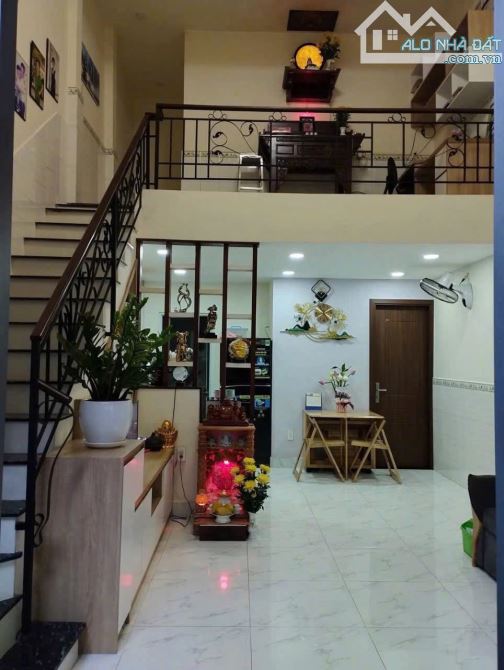 BÁN NHÀ GÁC LỮNG (DT: 54M2) SỔ RIÊNG THỔ CƯ 100% P. TÂN VẠN. GIÁ CHỈ 1,550 TỶ (CÒN TL) - 1