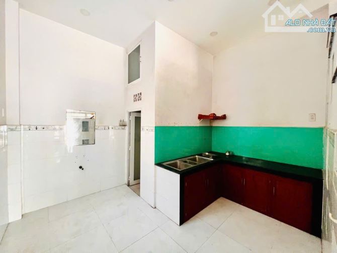 Nhà 2 tầng Mặt tiền đường THỚI AN 20, phường THỚI AN, Q12, dt 155/126m2 (4,2m x 30m) 6,1 t - 1