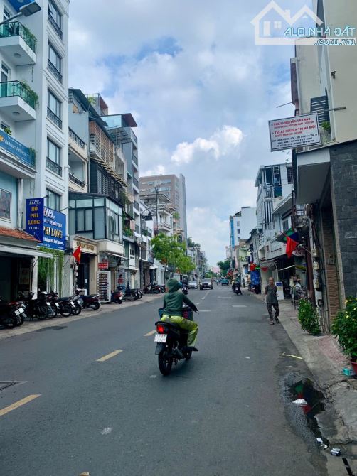 BÁN NHÀ CẤP 4, HXH 345 TRẦN HƯNG ĐẠO, P. Cầu kho , Quận 1.DT;4X19, GIÁ:18 TỶ - 1