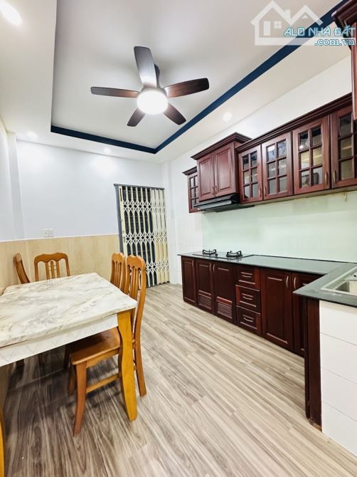 Bán nhà HẺM ÔTÔ ĐỖ CỬA Phan Tây Hồ PN, 4 tầng, full nội thất xịn sò, có cửa hậu, tròn 8 tỷ - 1