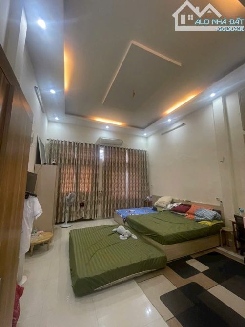 Bán căn nhà độc lập 3 tầng khu phân lô 47 Lê Lai.100m2 ngang 6m nở hậu giá chỉ 7,5 tỷ cótt - 1