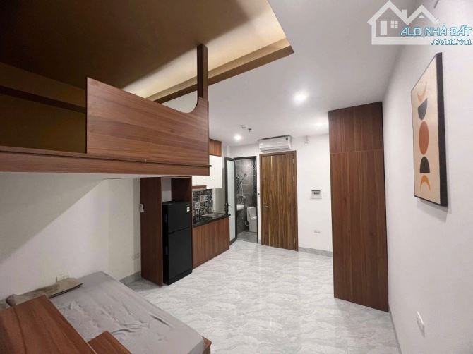 Cầu giấy. 52m. 7 tầng. Gần phố. 10m ra ô tô dừng đỗ. Full phòng. 10,5 tỷ - 1