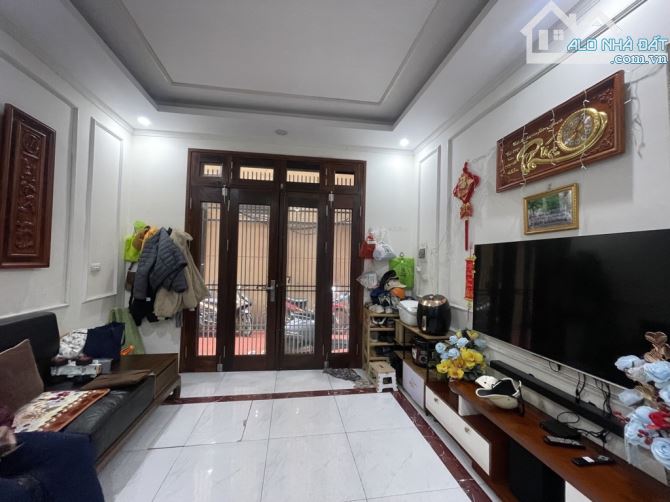 Bán nhà HỒ TÙNG MẬU 34m2 Mt 4m dân xây chắc chắn tiện ích vô vàn - 1
