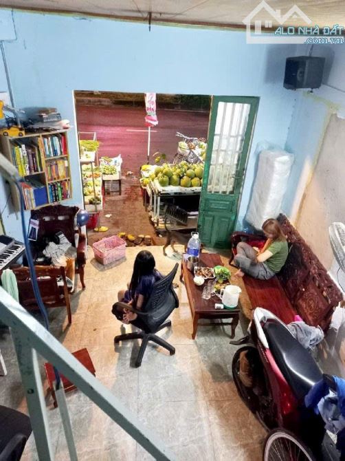 Nhà mặt tiền đường Phú Thuận, Quận 7, KDBB, ngang rộng chỉ 8,5 tỷ. - 1