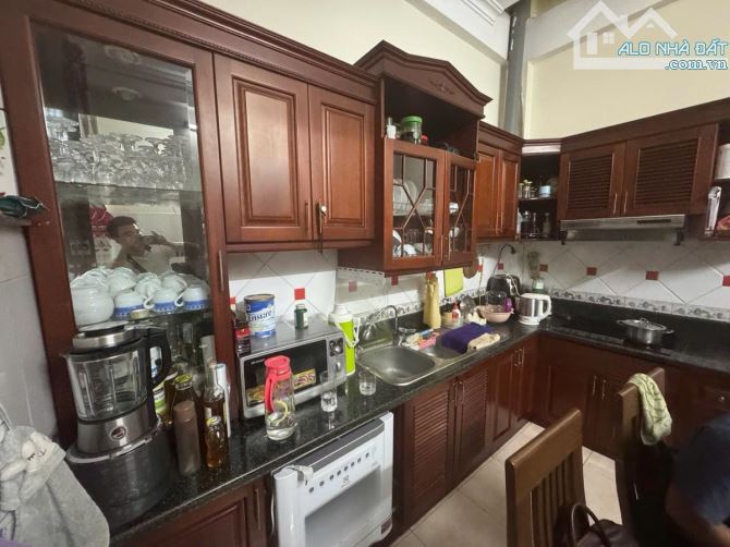 PHÂN LÔ Ô TÔ TRÁNH - NGUYỄN CHÍ THANH - HUỲNH THÚC KHÁNG - 40M2 - 4 TẦNG - KINH DOANH - 1