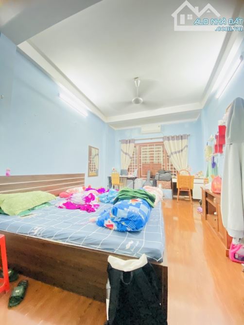 Bán nhà Hồ Tùng Mậu 5 tầng gần phố cạnh trung tâm các trường đại học lớn - 1