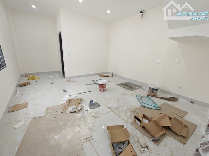 BÁN NHÀ 3 TẦNG MỚI ĐẸP VÀO Ở NGAY_ĐƯỜNG Ô TÔ XÔ VIẾT NGHỆ TĨNH_HOÀN CÔNG_9.5 TỶ - 1