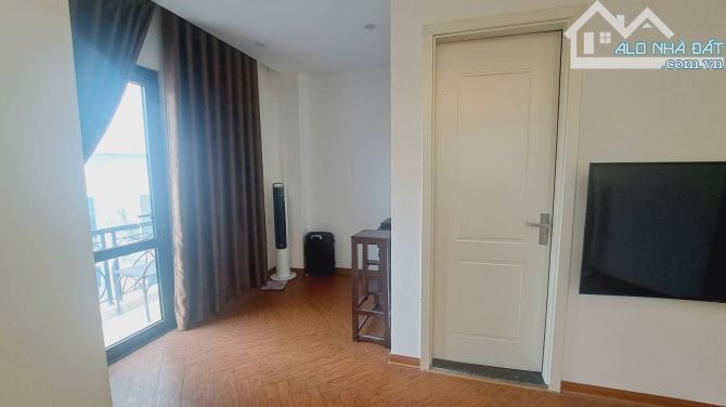 Bán nhà shophouse Hoàng Công lô góc kinh doanh tốt DT: 130m  5 tầng, MT: 20m gía 35tỷ - 1