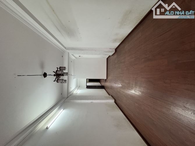 Bán nhà mặt tiền Phan Văn Trị, phường 10, Gò Vấp, 110m2, 4 tầng, giá 20 tỷ - 1