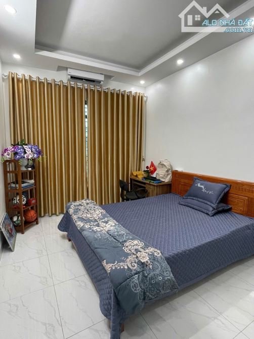 Nghĩa Đô - Cầu Giấy 30m2, 5 tầng, 6,9 Tỷ - 1