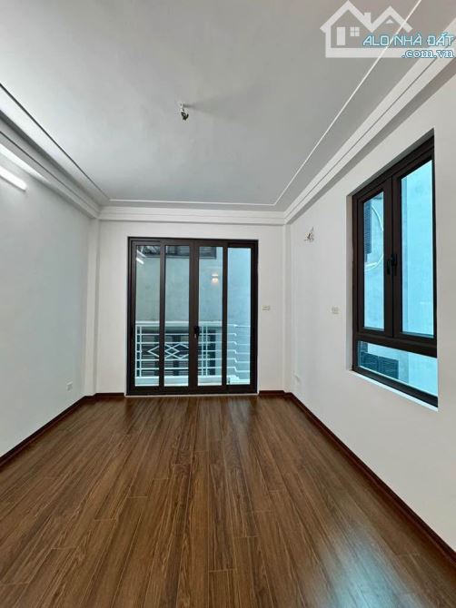 Nhà dân xây- Lương Khánh Thiện- Nguyễn Đức Cảnh- Lô góc- 2 Thoáng- Nhà đẹp- Mặt ngõ thông - 1