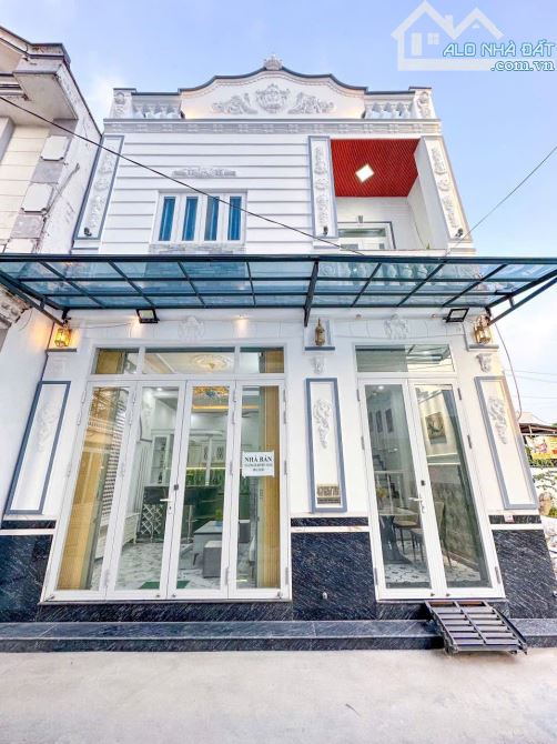 BÁN NHÀ  2 TẦNG FULL NỘI THẤT HẺM 11 NGUYỄN VĂN LINH - 13