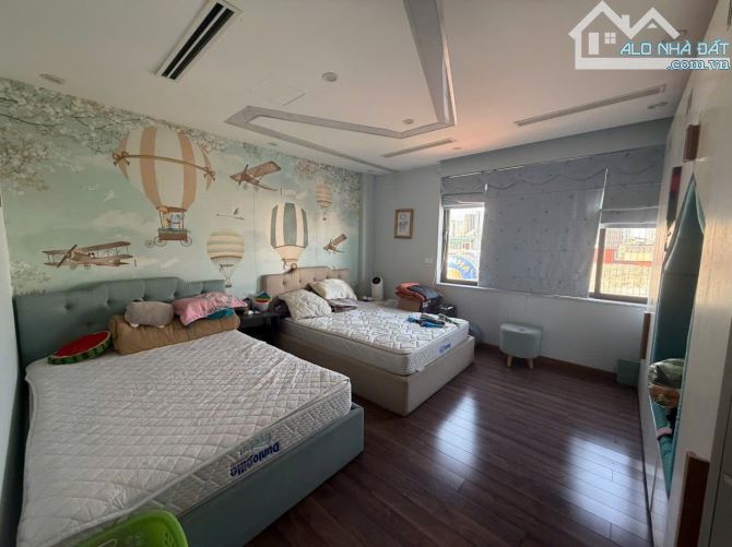 Hoàng Cầu, Apartment lô góc, Phân lô Oto đỗ quanh, 9 tầng TM. 110m2, MT 14m. 61.5 tỷ - 15