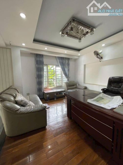 Nhà bán: Biệt Thự đường Nguyễn Sơn, DTST 126m2, 4 tầng, 18,5 tỷ - 2