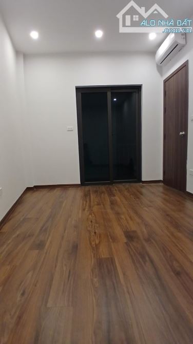 Bán nhà Đông Mỹ, Liên Ninh, Thanh Trì, 70m2, 4 tầng, nhà mới, giá 5 tỷ - 2