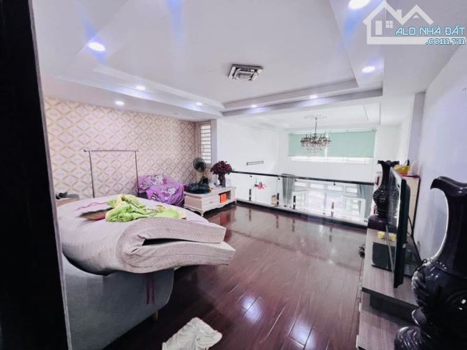 NHÀ MẶT TIỀN TRẦN VĂN QUANG 100M2 5.8M X 19M 5 TẦNG - 2