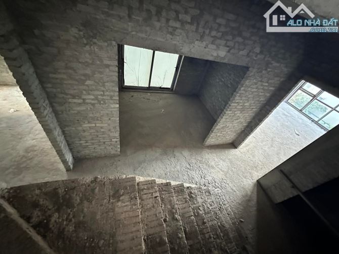 BIỆT THỰ VIP TRÀNG AN COMPLEX – LÔ GÓC 3 MẶT THOÁNG – CÓ HẦM – VIEW CỰC THOÁNG – 227M² - 2