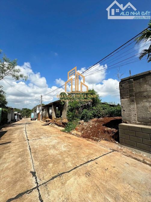 BÁN ĐẤT MẶT TIỀN NGUYỄN TRÁC. DT:5x25M. GIÁ: 2 TỶ 850 TRIỆU - 2