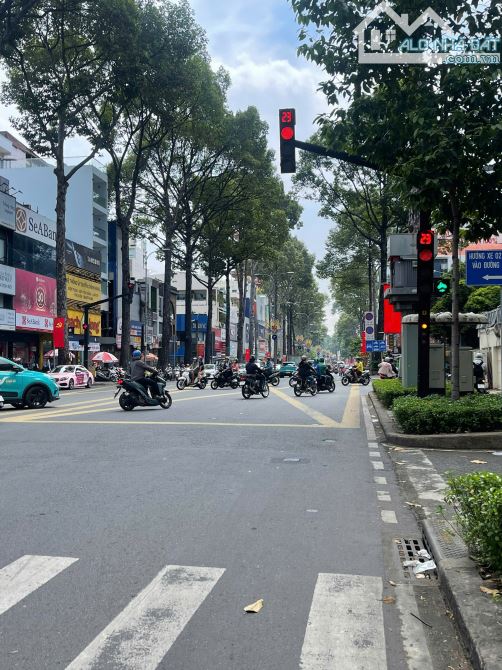Bán nhà MT Nguyễn Tri Phương, Quận 10 - 93m2 (6.2 x 15) - 4 Tầng - Thuê 130Tr/Th - 32 Tỷ - 2
