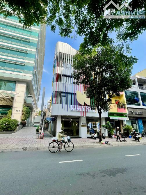 GÓC 2 MT Nguyễn Đình Chiểu, Q. 3 - 132m2 (7.8 x 17) - 5 Tầng - HĐT 250Tr/Th - Giá 68 Tỷ - 2