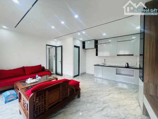 BÁN NHÀ MP TÔN ĐỨC THẮNG - MT VÀNG - SÁT VĂN MIẾU - 42M - HƠN 13 TỶ. BÁN NHANH TRONG TUẦN - 2