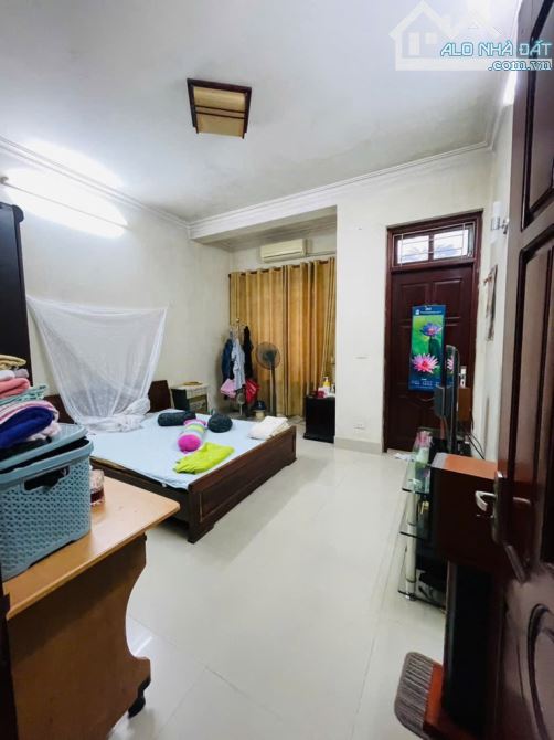 NHÀ NGỌC LÂM 95M2, 4 TẦNG KINH DOANH, MT RỘNG,PHÂN LÔ VỈA HÈ, KINH DOANH ,3 Ô TÔ TRÁNH - 2