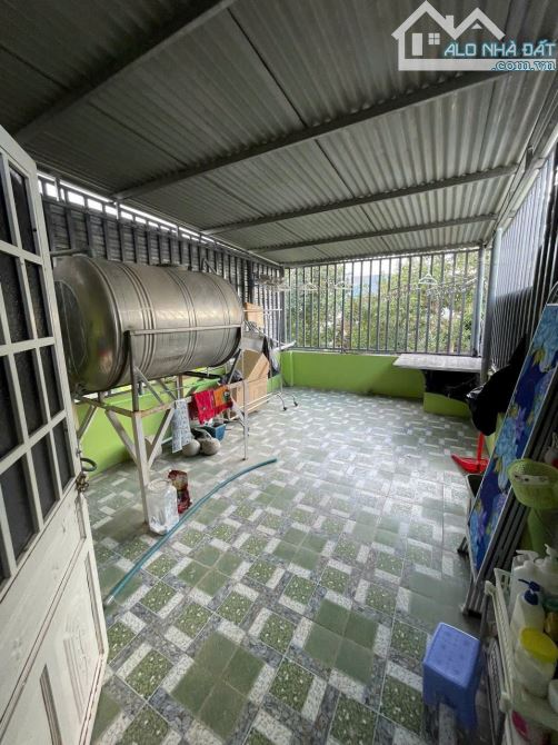 Bán căn nhà lầu mặt tiền kinh doanh buôn bán tốt gần chợ Thạnh Phú - Cây Xăng Thạnh Phú. - 2