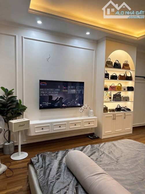 Bán nhanh nhà Ngọc Thụy, Long Biên 50m2, 5 tầng, 3.9m mặt tiền, VF3 đỗ cửa chỉ hơn 8 tỷ - 2