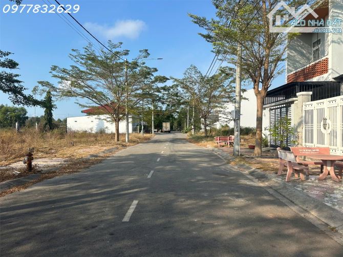 Bán đất ngộp khu dâu tằm Tân Phước, thị xã LaGi sổ riêng - 2